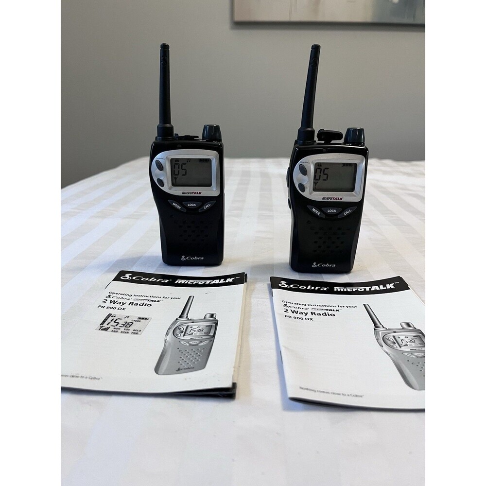 Cobra MicroTalk PR 900 DX Wireless 5-Miles 15-Channels 1-Radio Walkie Talkie